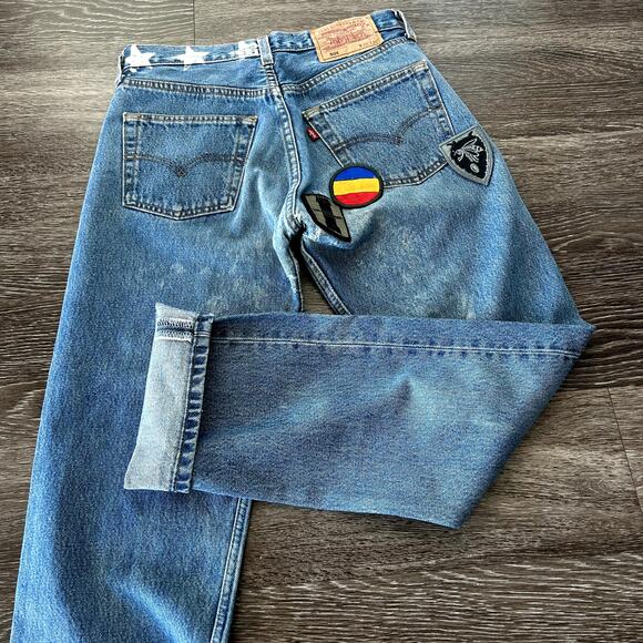 Vintage Levi’s 501 Jeans XS W28 L30 ICONS Rework USA Distressed Patchwork Denim - Picture 11 of 16